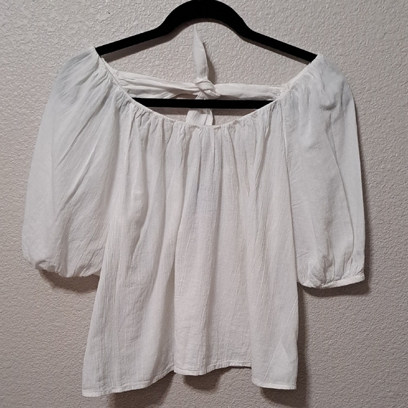 Old Navy Flow White Gauze White Back Bow Off-Shoulder Blouse Size XS Cowgirl - Picture 1 of 4
